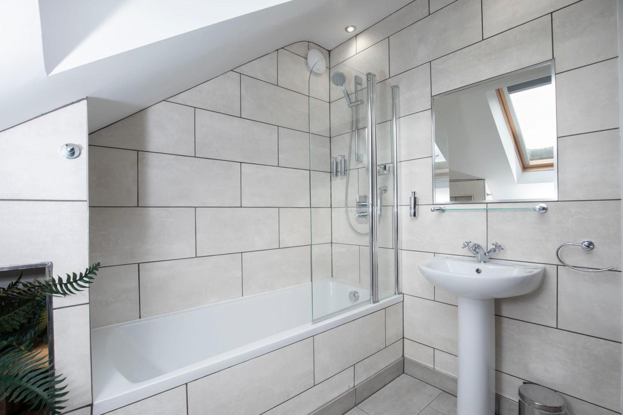 Stable Lodge - Boutique Bed & Breakfast Shurdington Exteriör bild