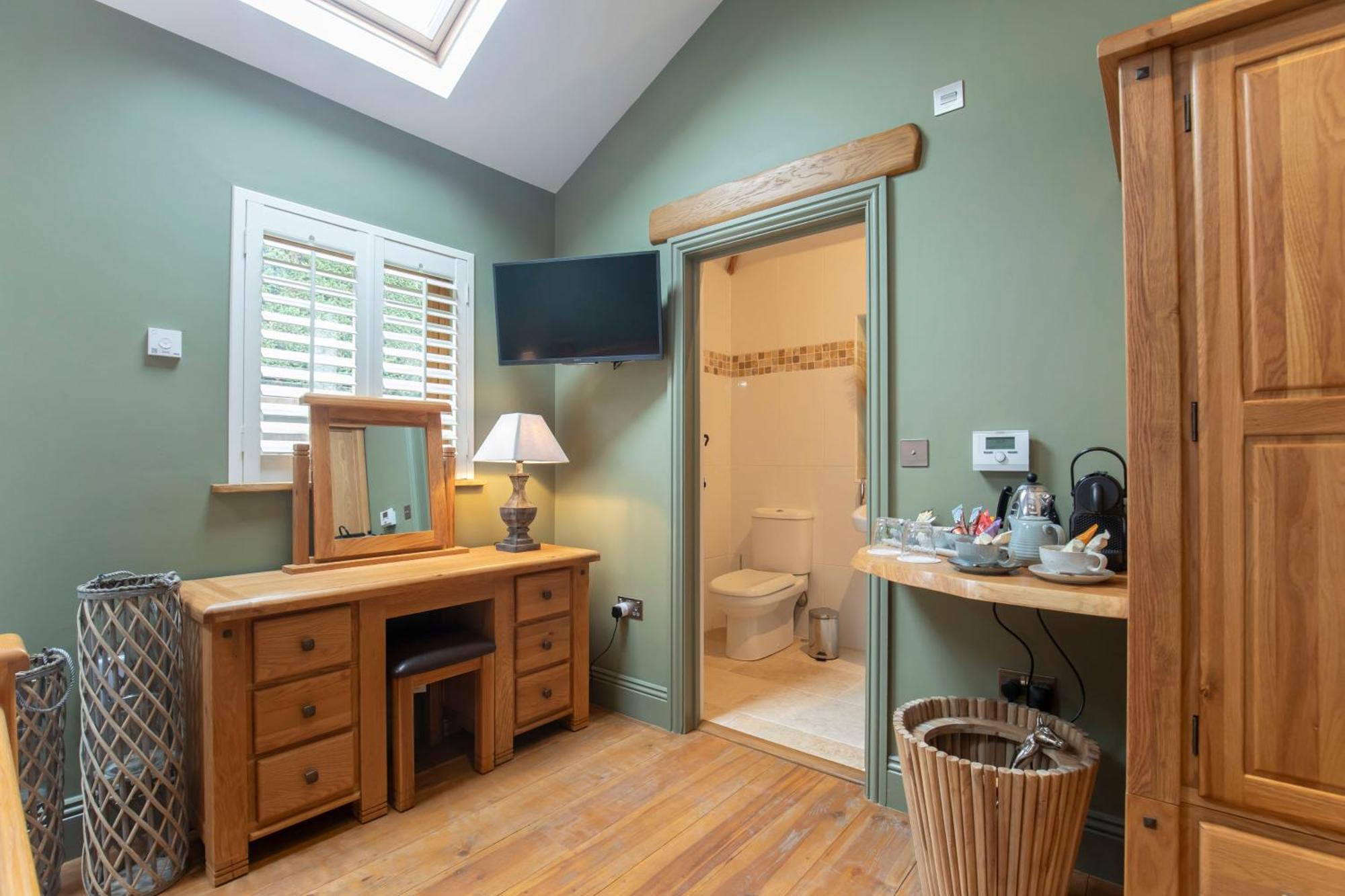 Stable Lodge - Boutique Bed & Breakfast Shurdington Exteriör bild