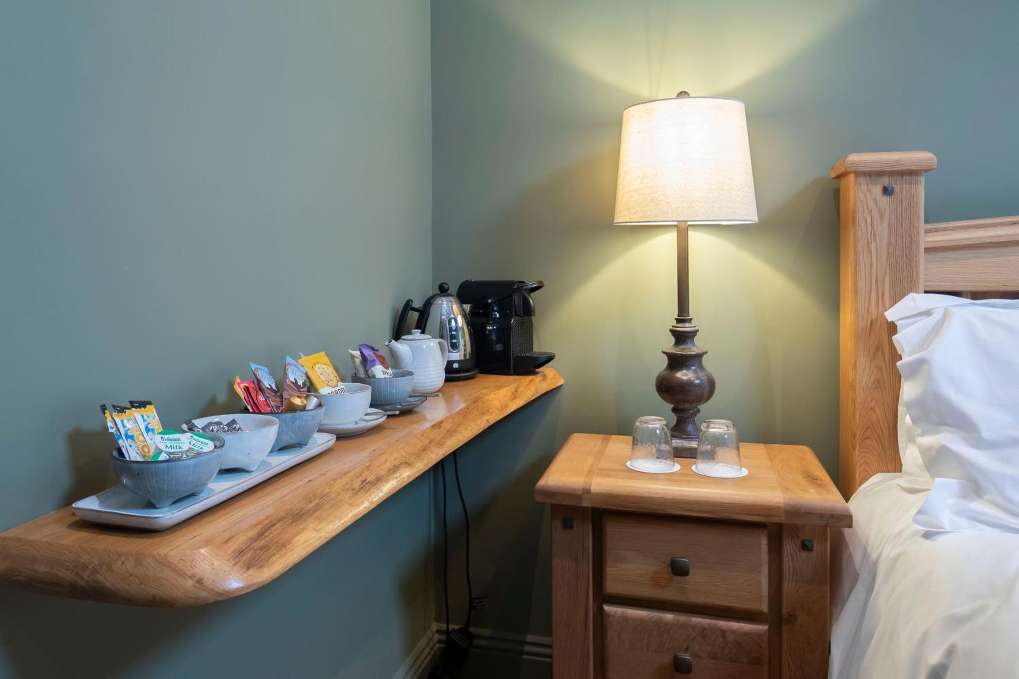 Stable Lodge - Boutique Bed & Breakfast Shurdington Exteriör bild