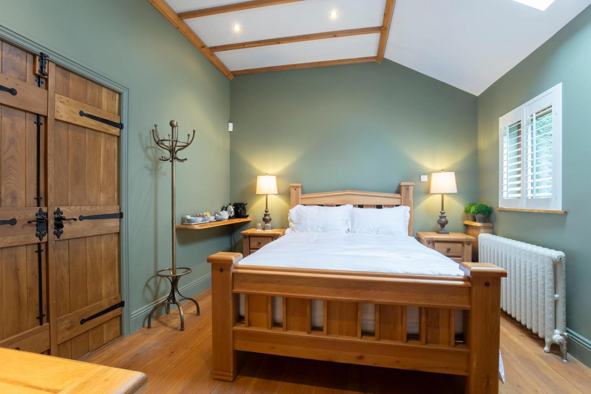Stable Lodge - Boutique Bed & Breakfast Shurdington Exteriör bild