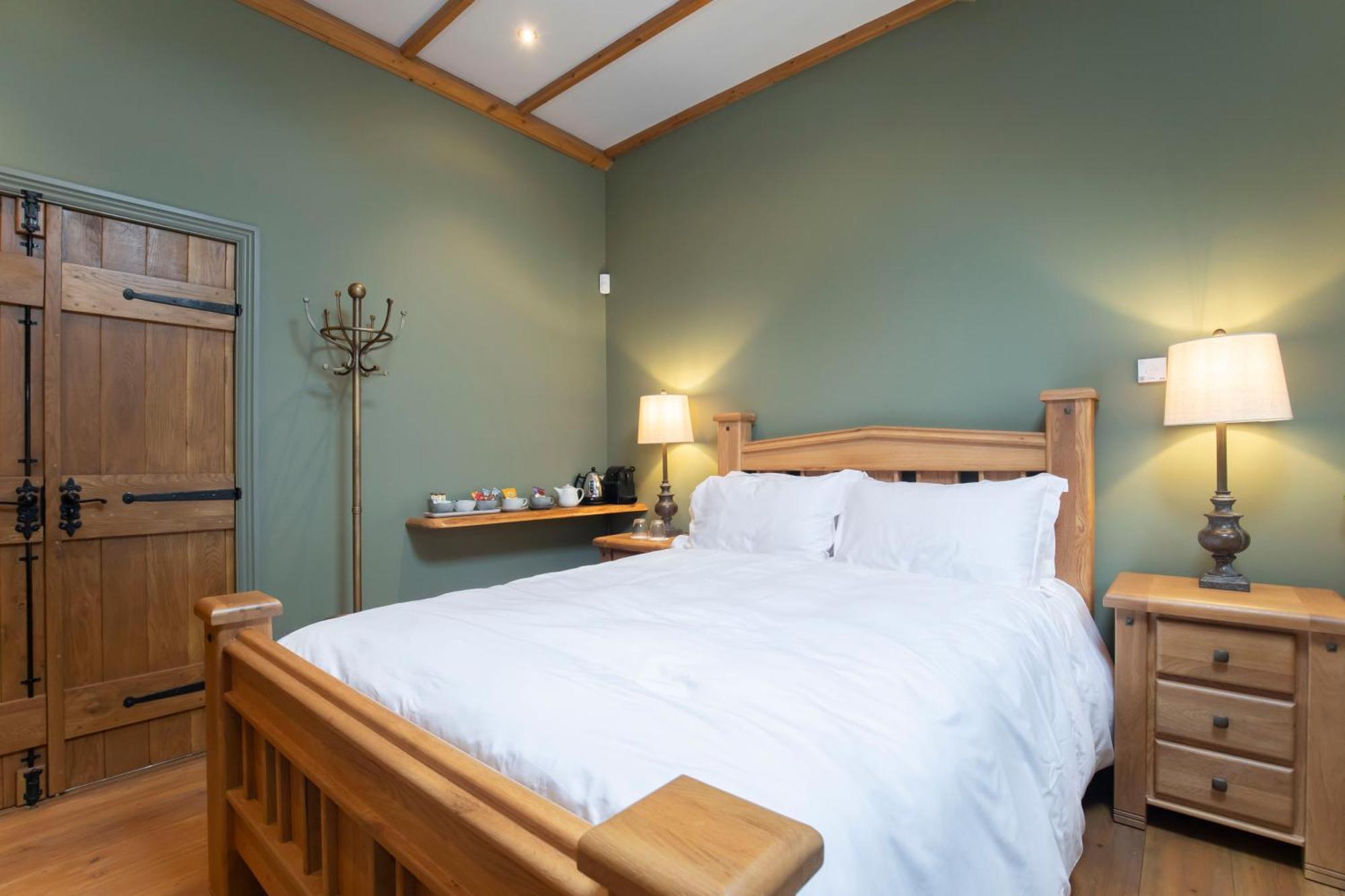 Stable Lodge - Boutique Bed & Breakfast Shurdington Exteriör bild